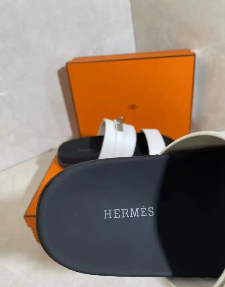 hype Hermes Slippers