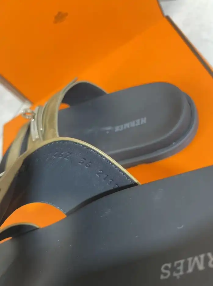 hype Hermes Slippers