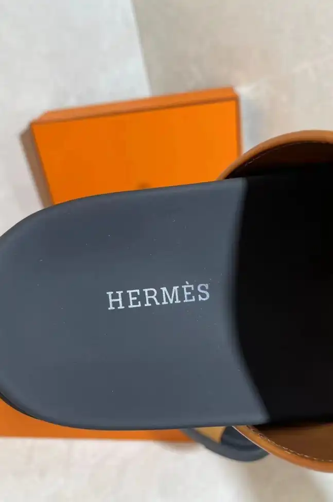 hype Hermes Slippers