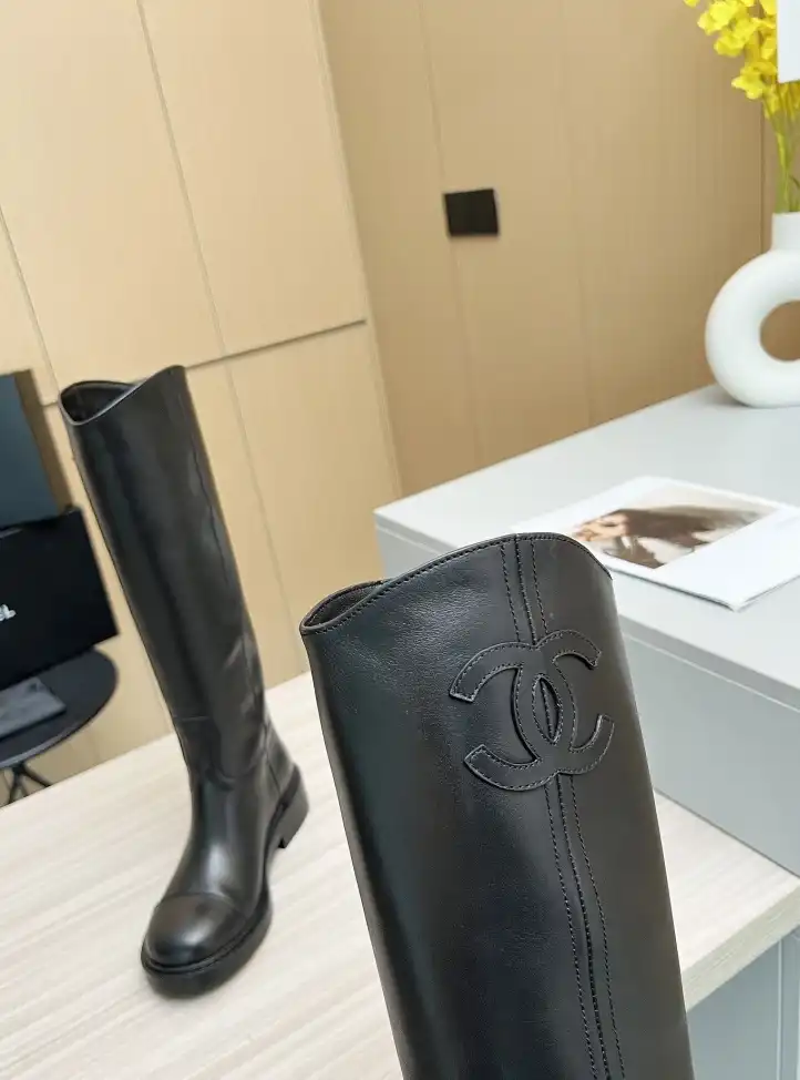 hype Chanel Boots