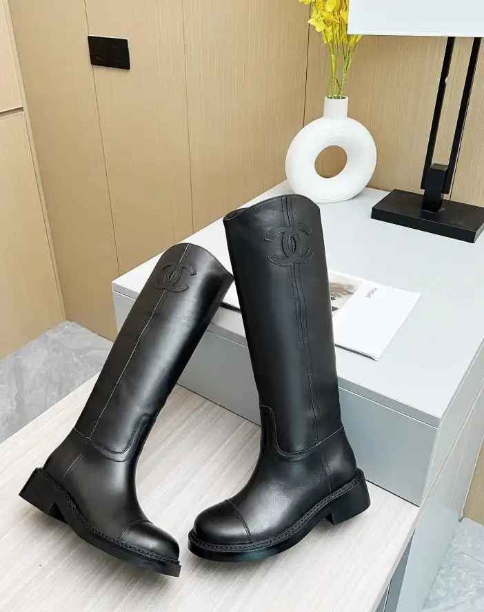 hype Chanel Boots