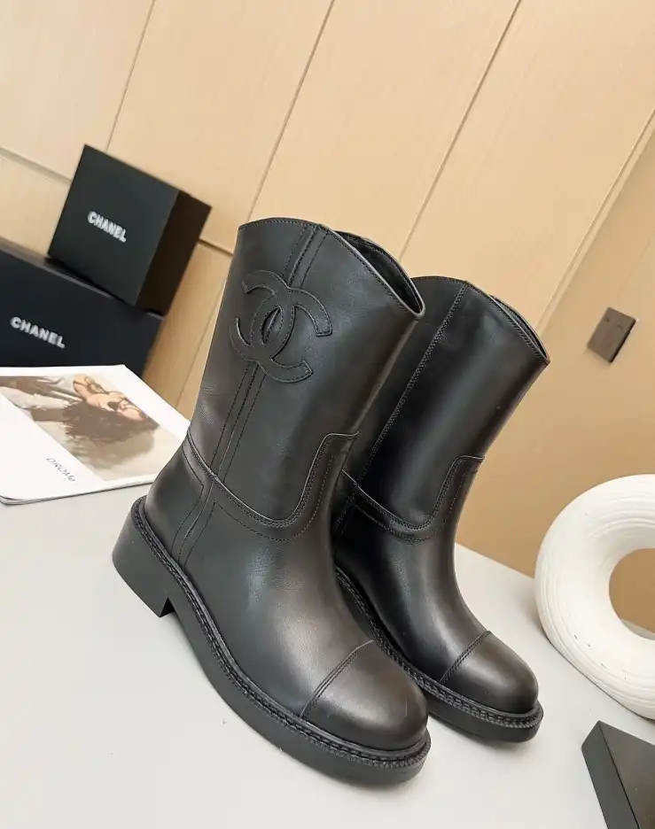 hype Chanel Boots