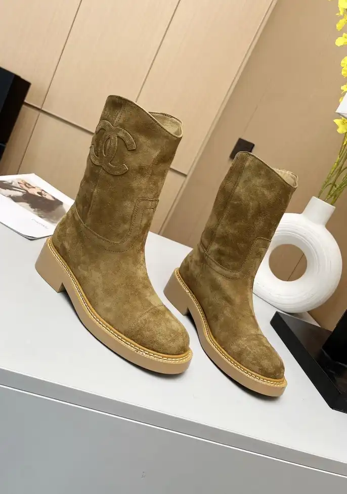 hype Chanel Boots