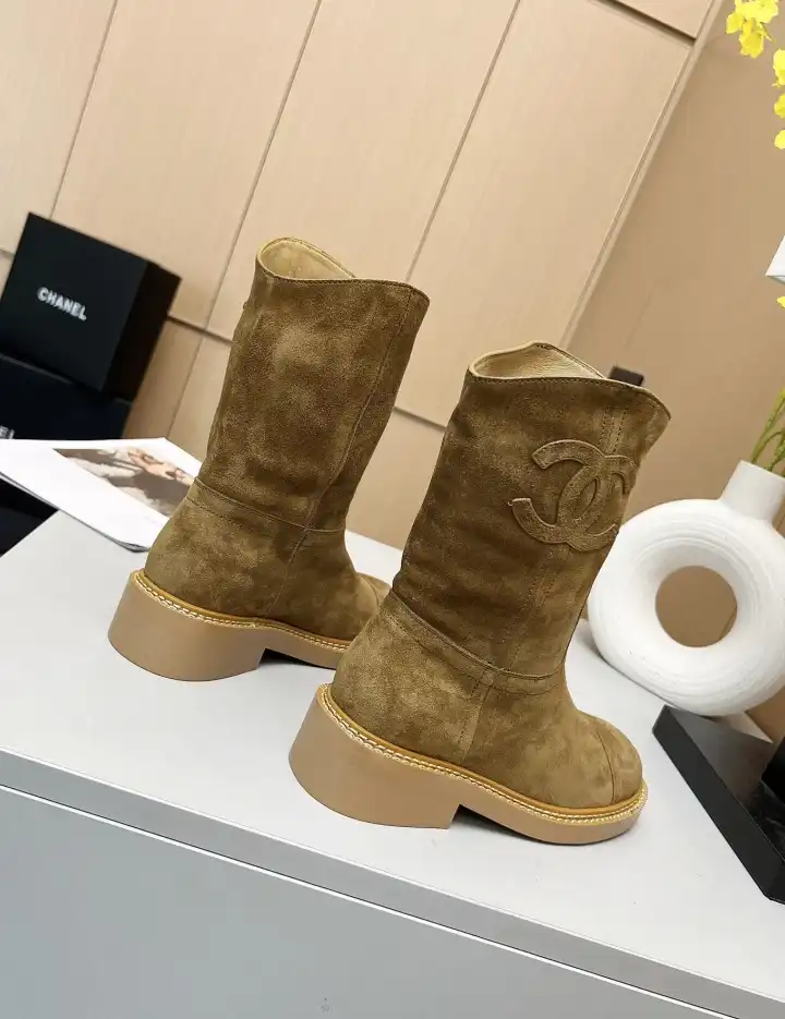 hype Chanel Boots