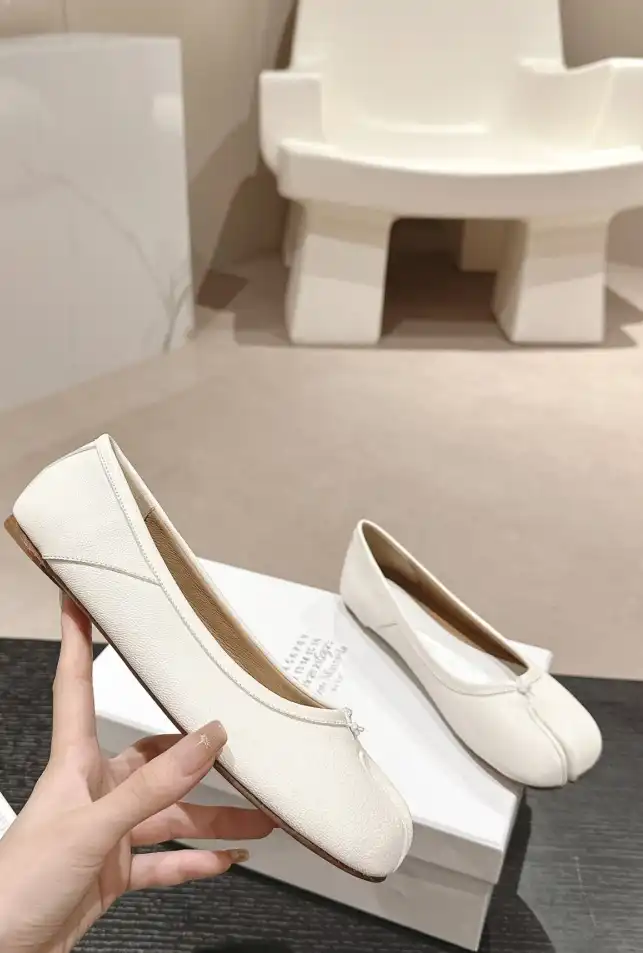 hype Hermes flat shoes