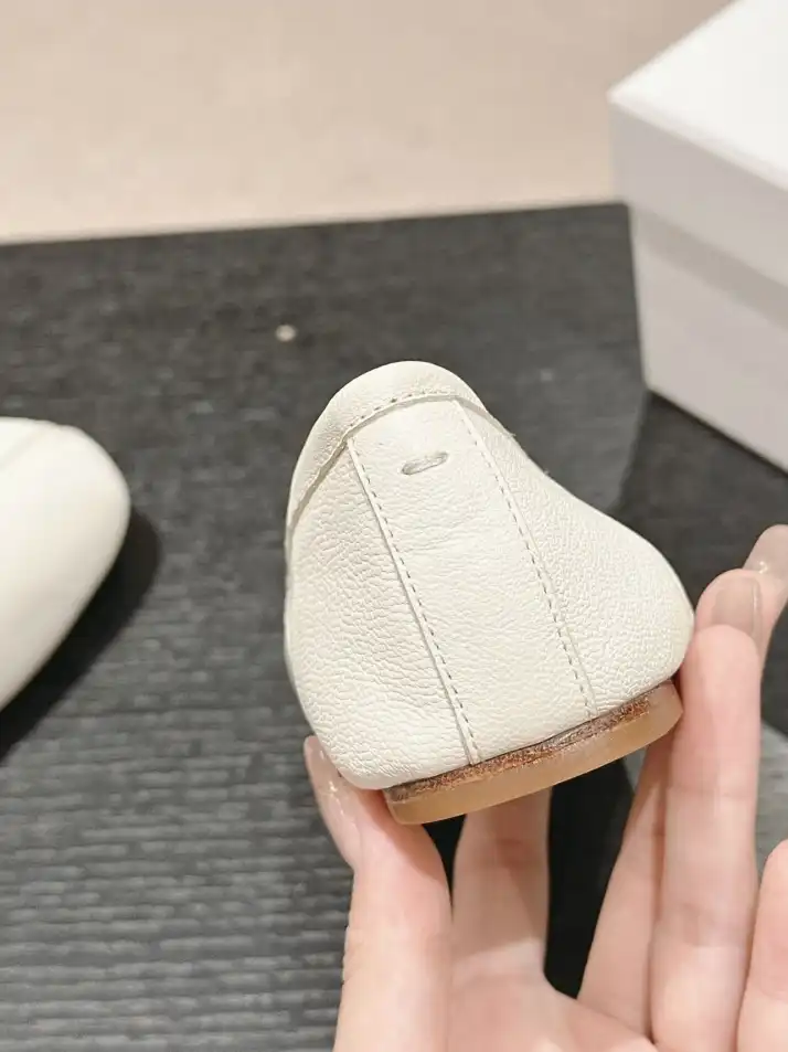 hype Hermes flat shoes