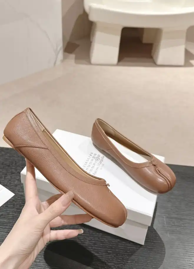 hype Hermes flat shoes