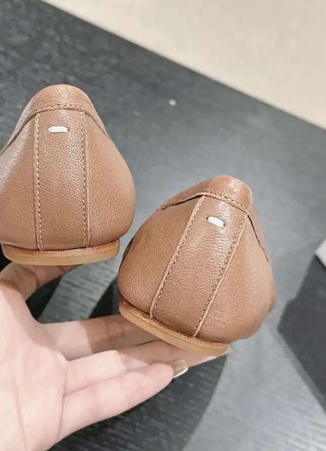 hype Hermes flat shoes