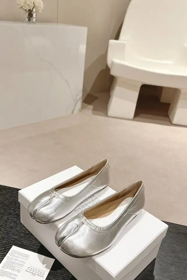 hype Hermes flat shoes