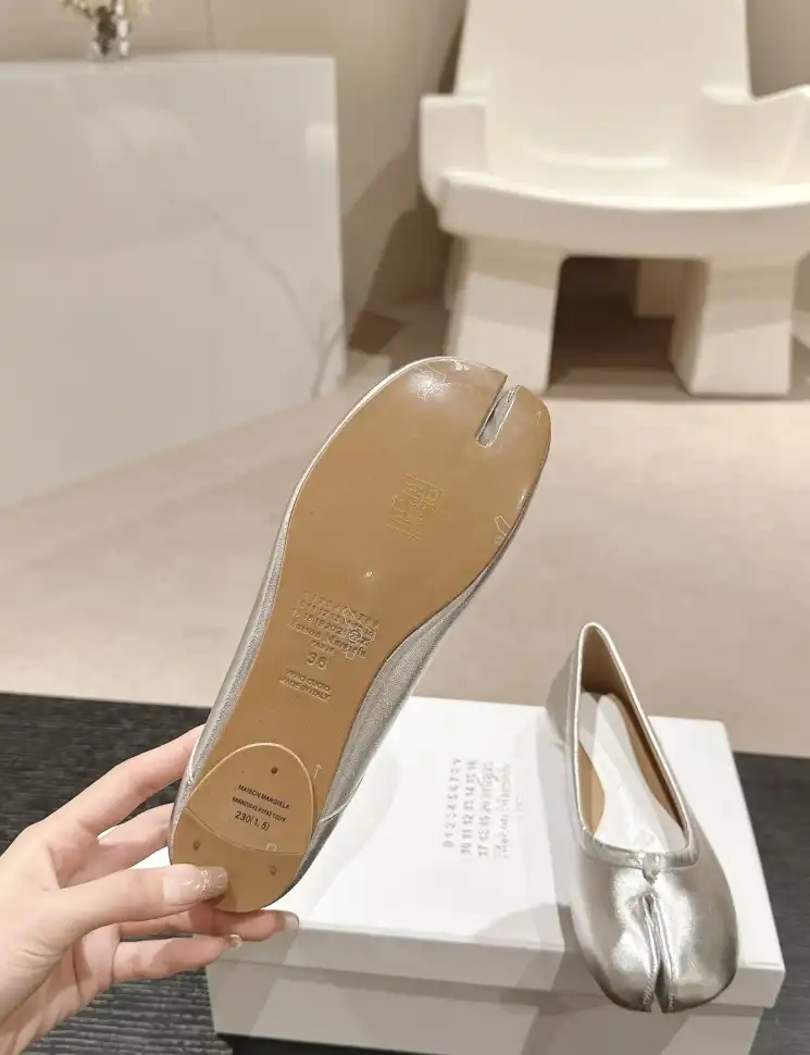 hype Hermes flat shoes