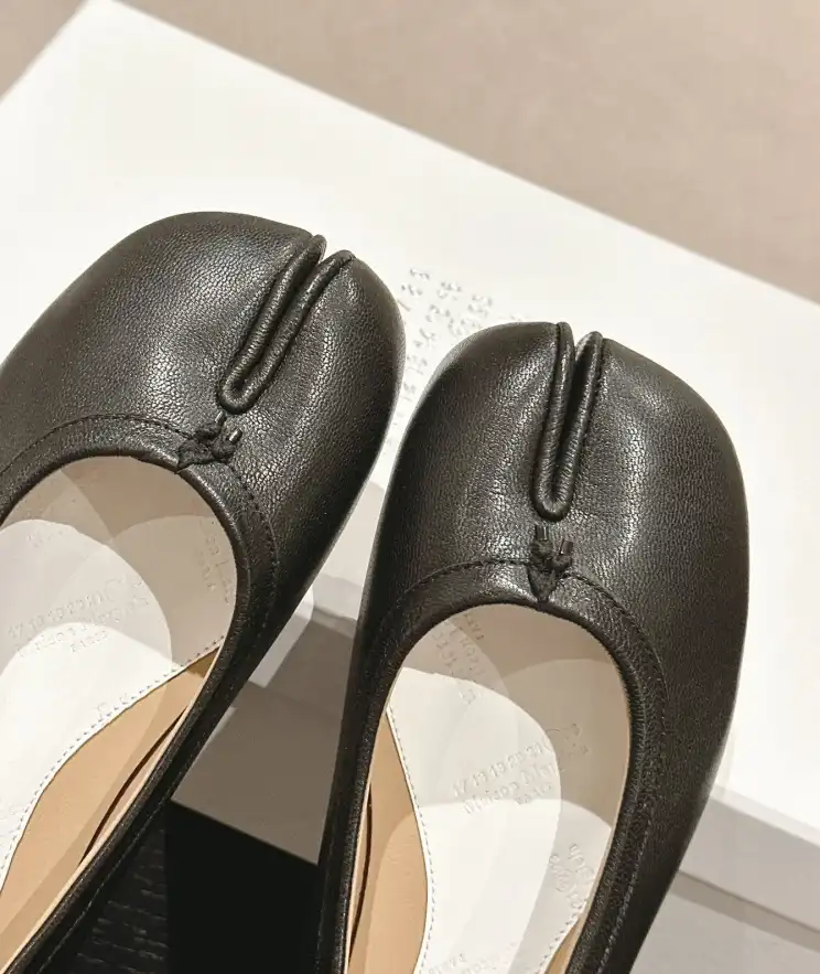 hype Hermes flat shoes