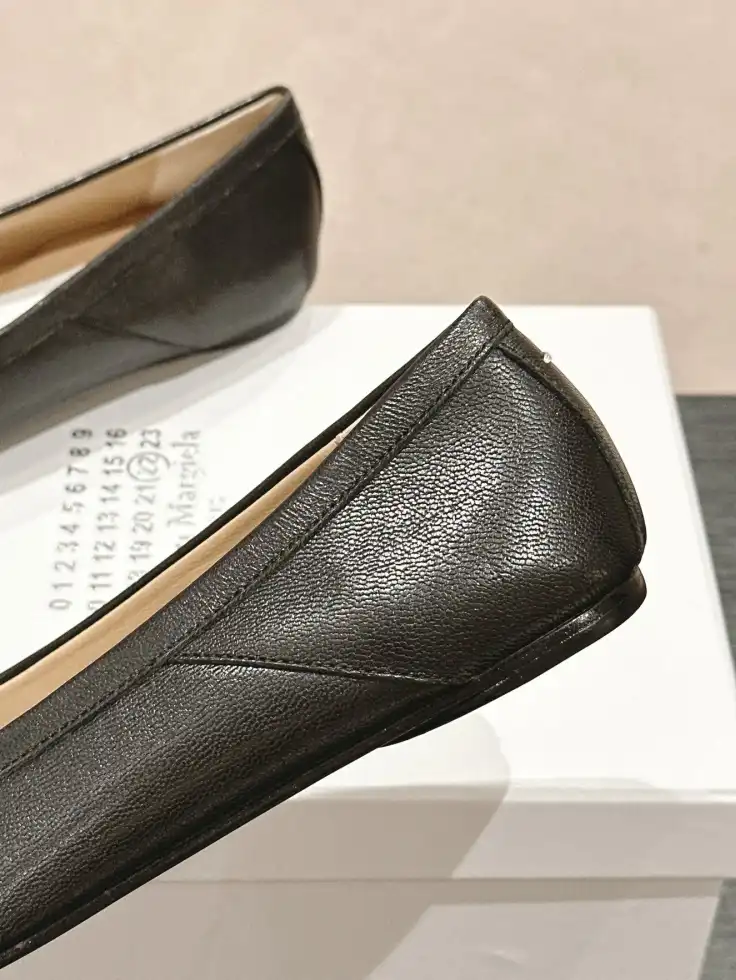 hype Hermes flat shoes