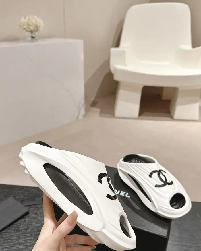 hype Chanel Slippers