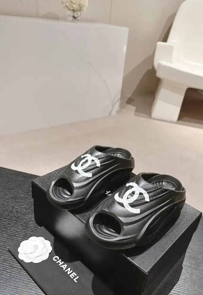 hype Chanel Slippers