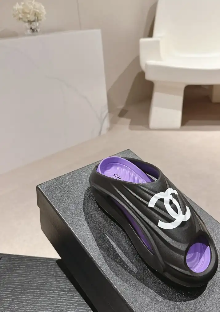 hype Chanel Slippers