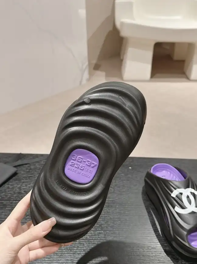 hype Chanel Slippers