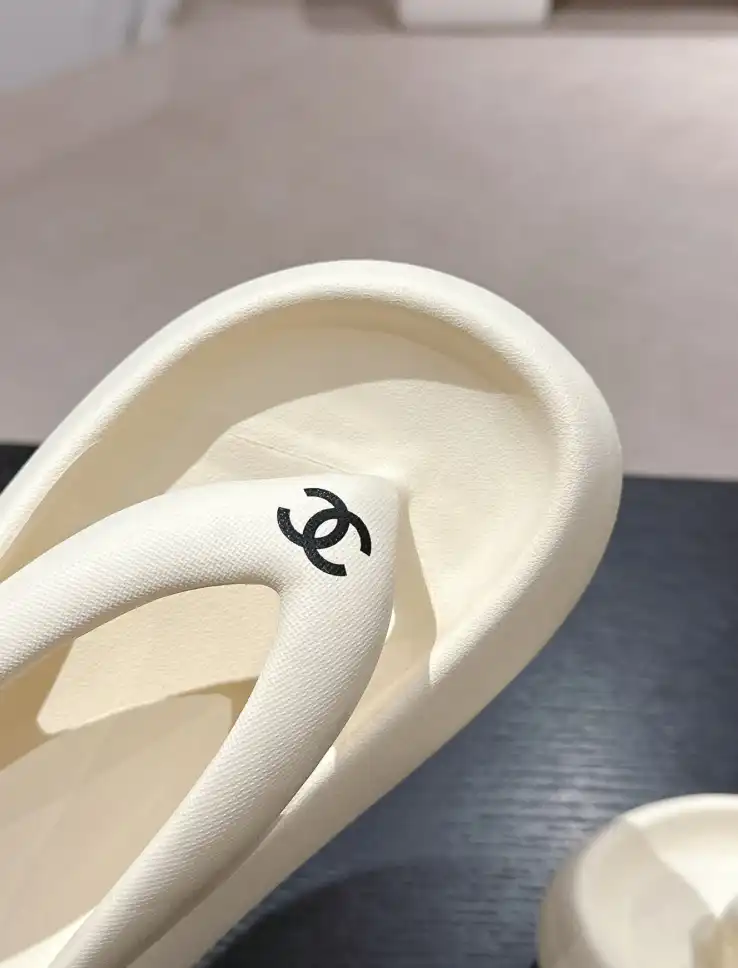 hype Chanel Slippers