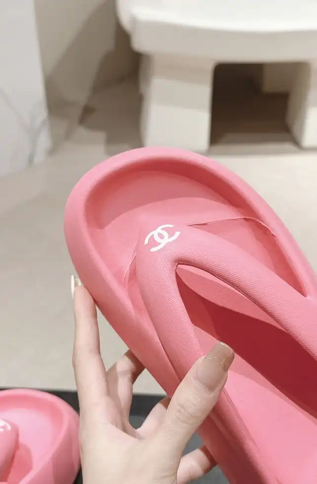 hype Chanel Slippers