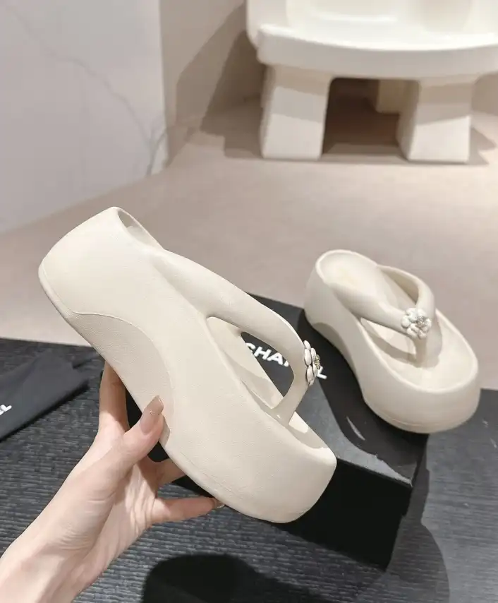 hype Chanel Slippers