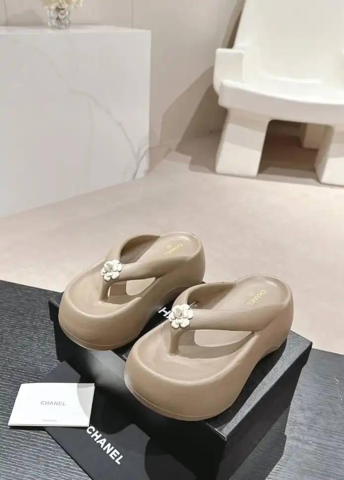 hype Chanel Slippers