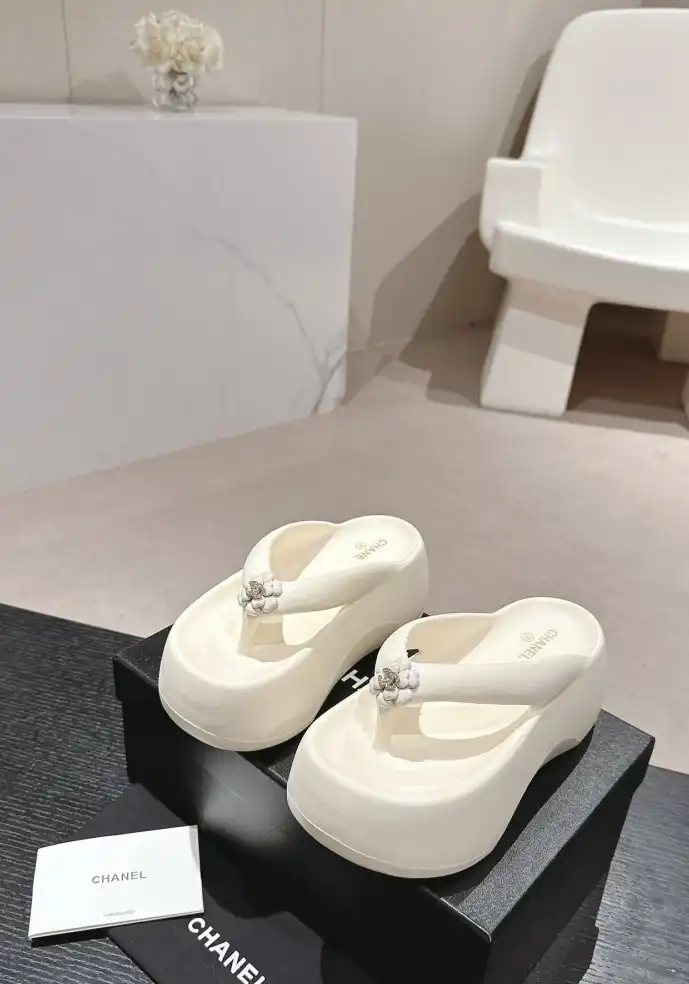 hype Chanel Slippers