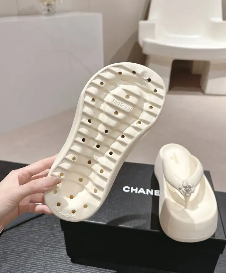 hype Chanel Slippers