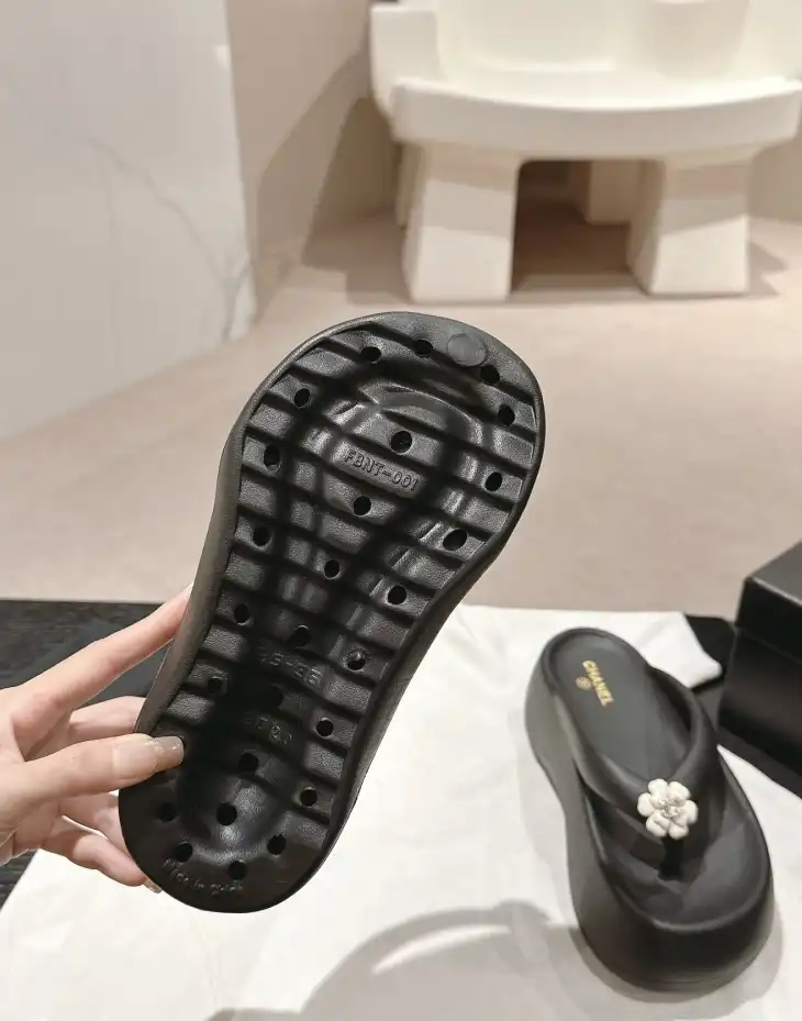 hype Chanel Slippers