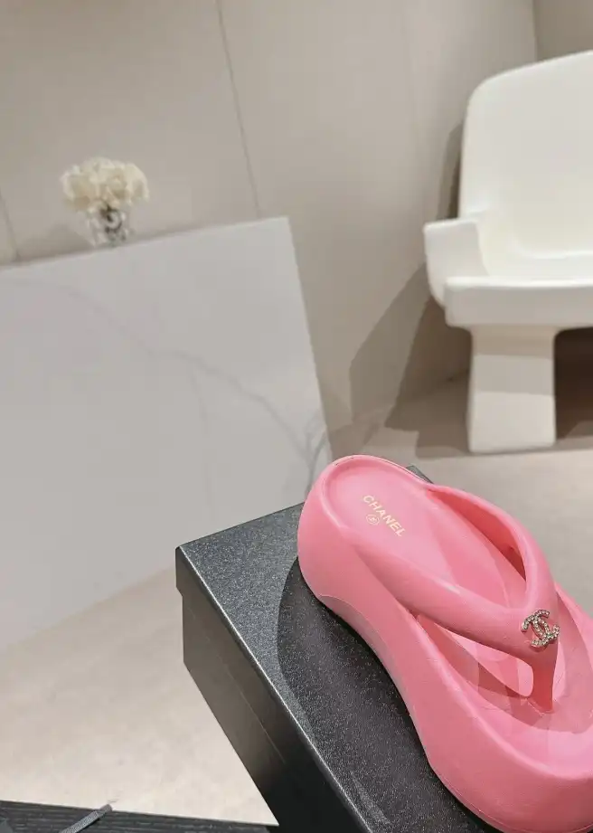 hype Chanel Slippers