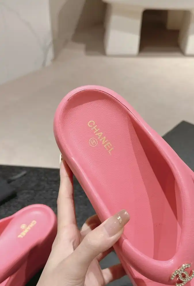 hype Chanel Slippers