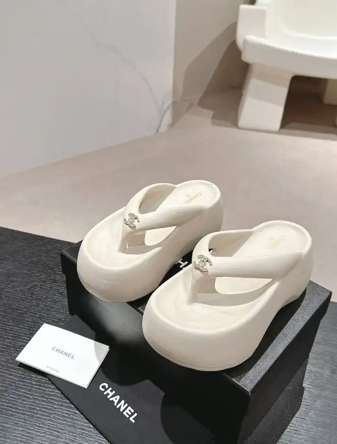 hype Chanel Slippers