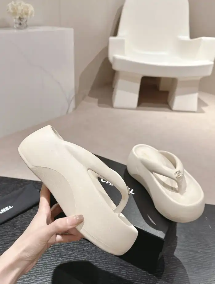 hype Chanel Slippers