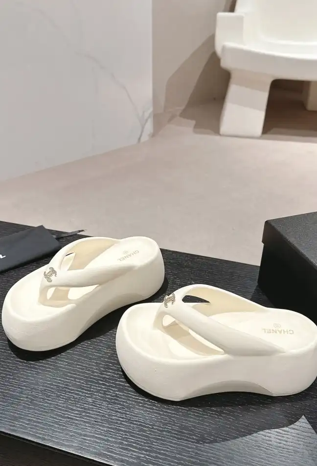 hype Chanel Slippers