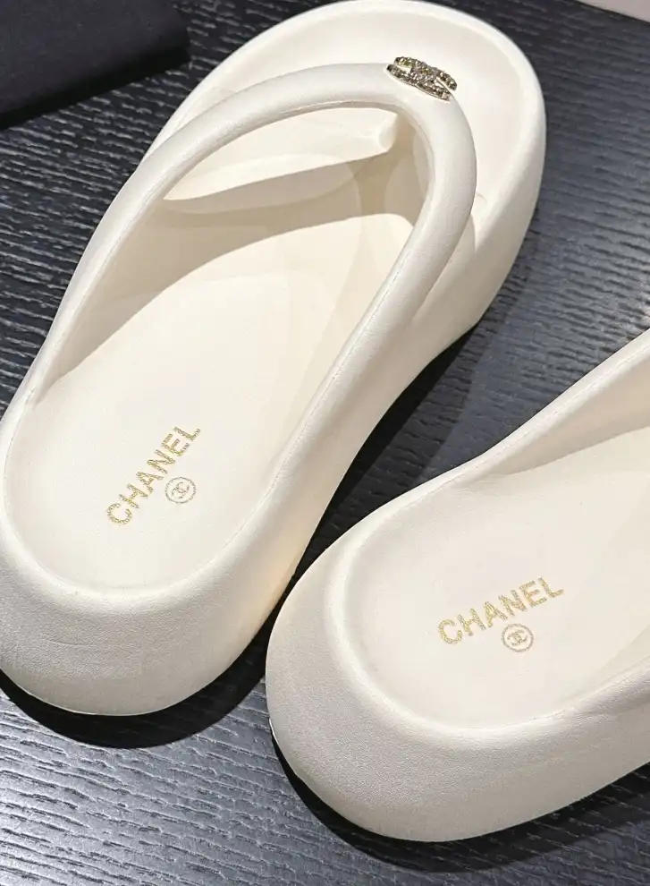 hype Chanel Slippers