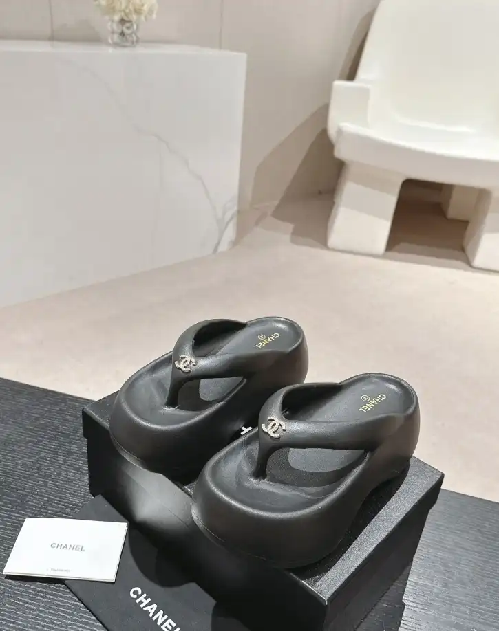 hype Chanel Slippers