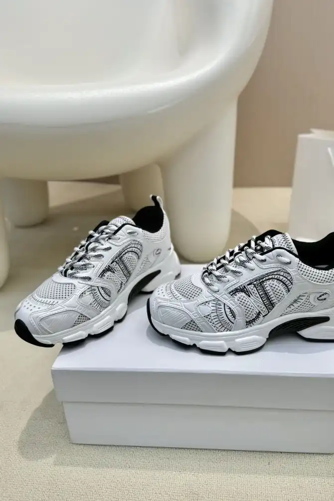 hype Christian Dior Sneakers