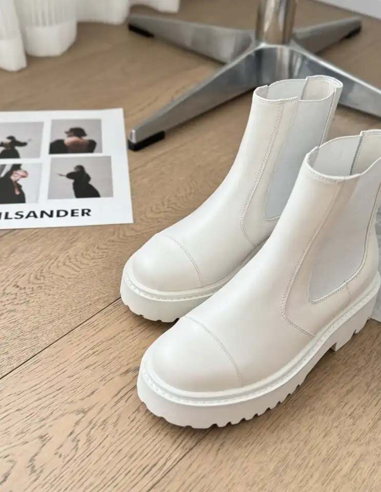 hype Chanel Boots