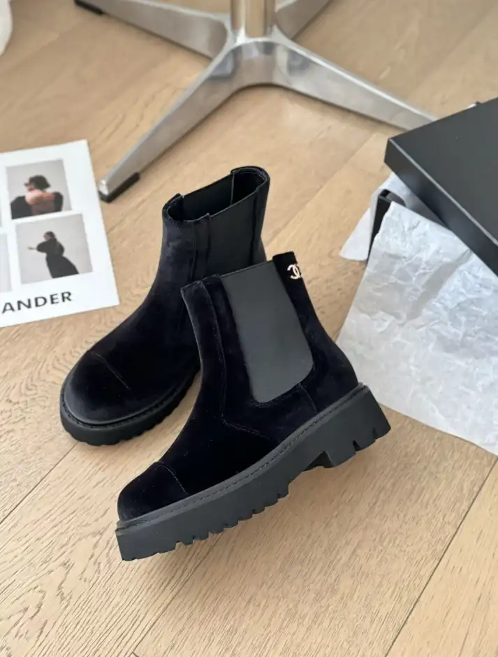 hype Chanel Boots