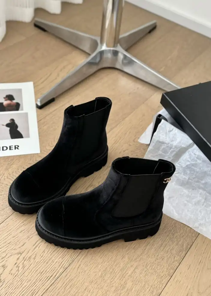 hype Chanel Boots