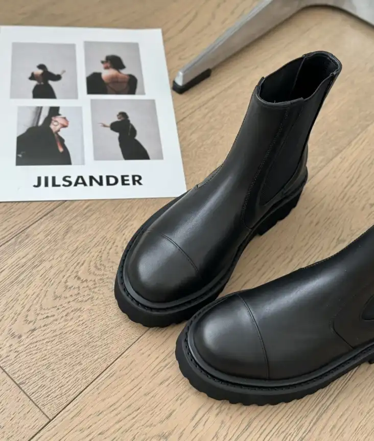 hype Chanel Boots