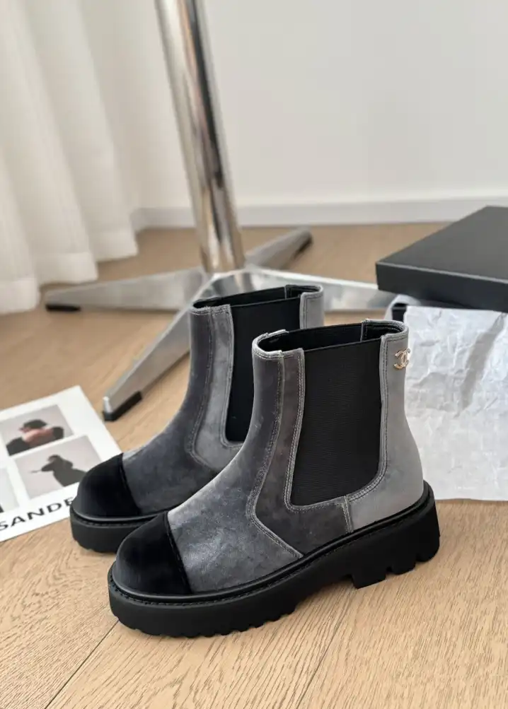 hype Chanel Boots