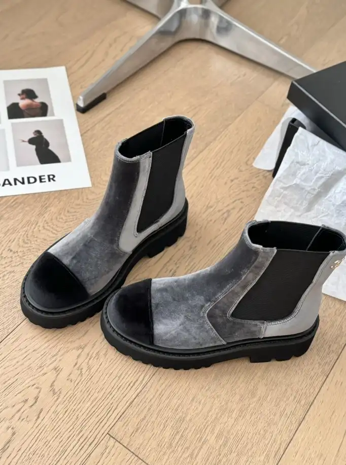 hype Chanel Boots