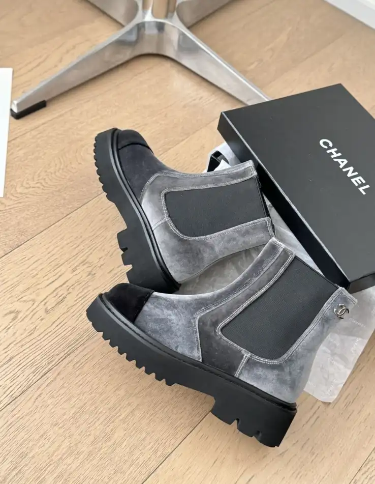 hype Chanel Boots