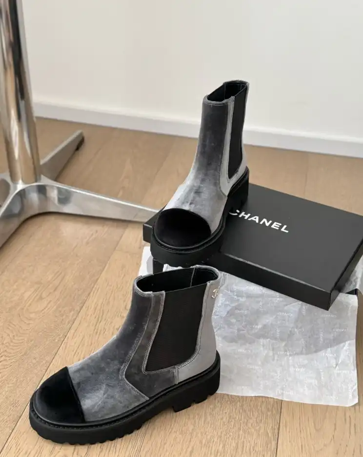 hype Chanel Boots