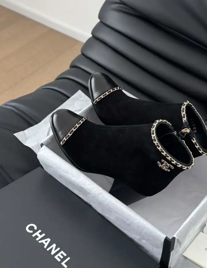 hype Chanel Boots