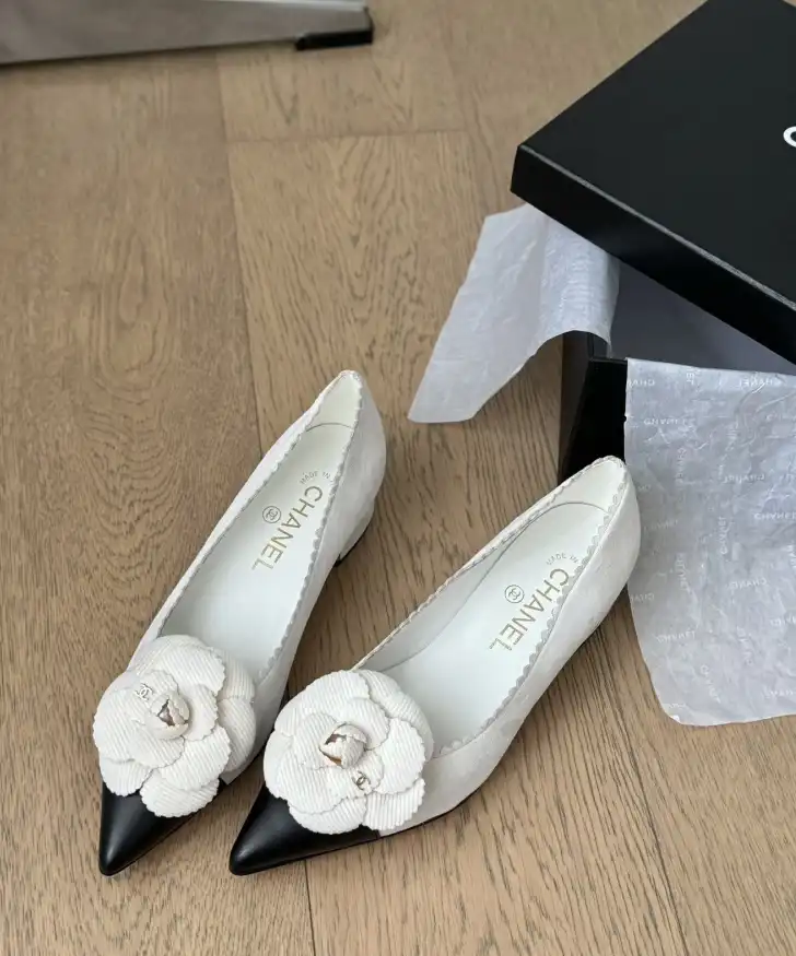 hype Chanel High Heels