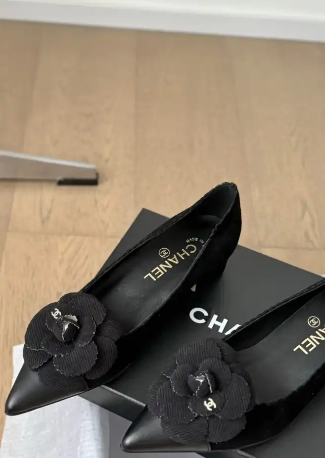 hype Chanel High Heels