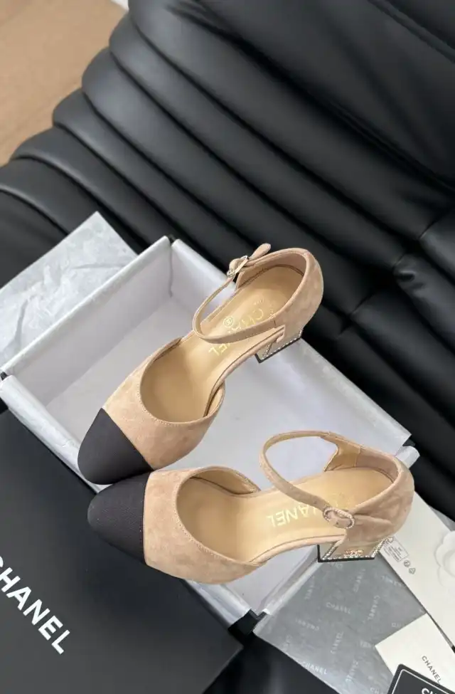 hype Chanel High Heels