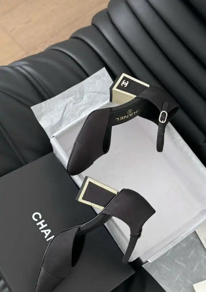 hype Chanel High Heels