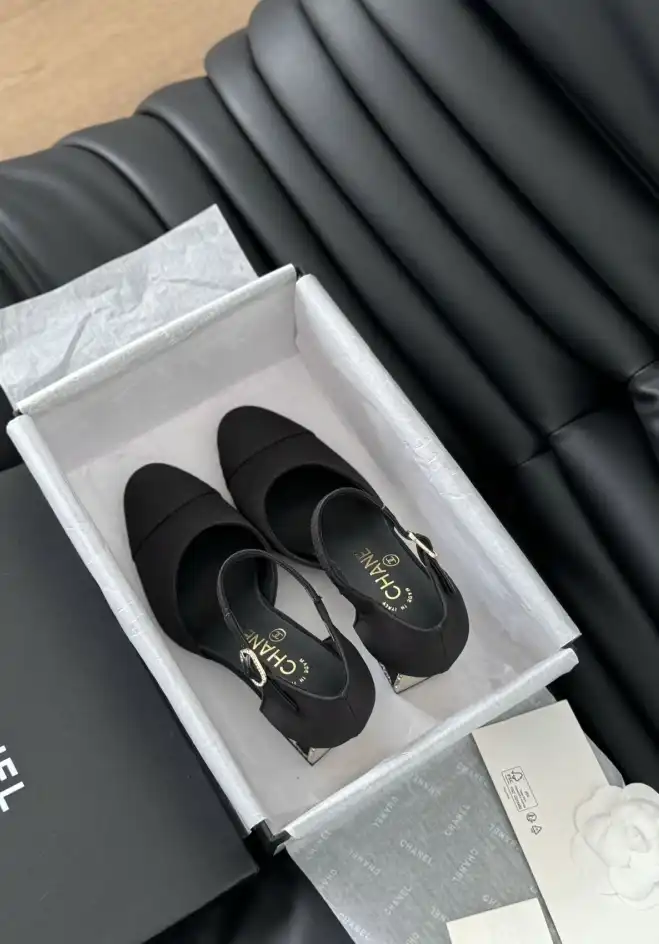 hype Chanel High Heels