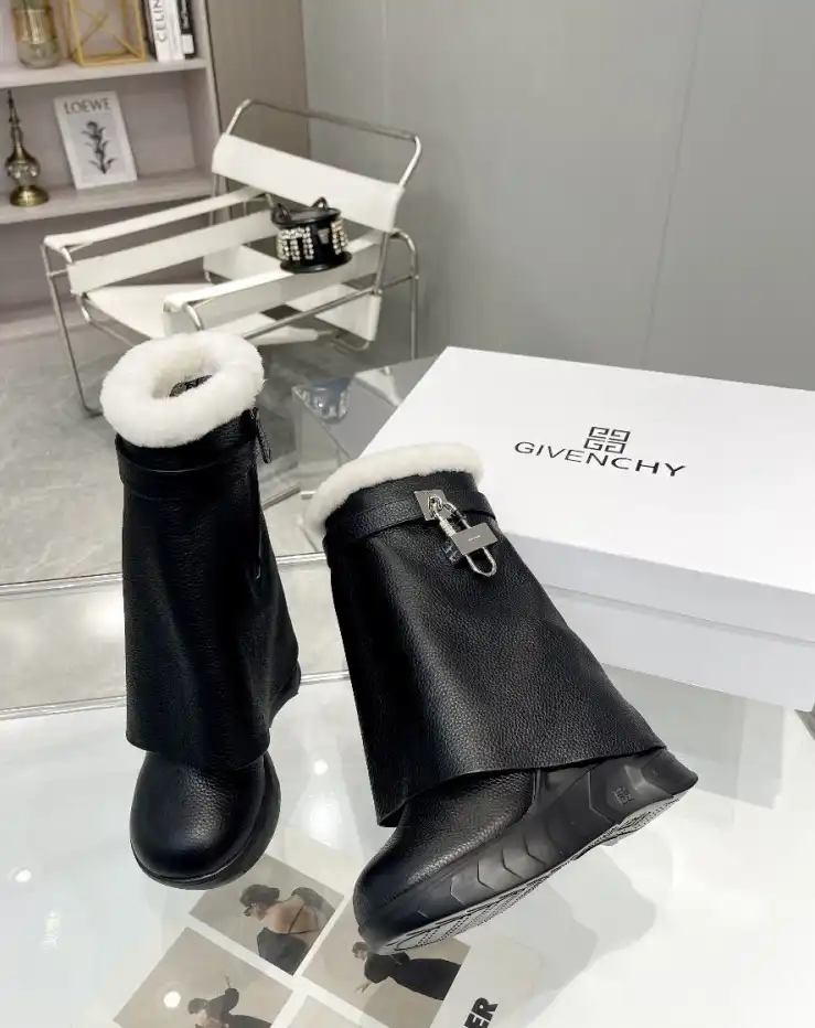 hype Givenchy Boots